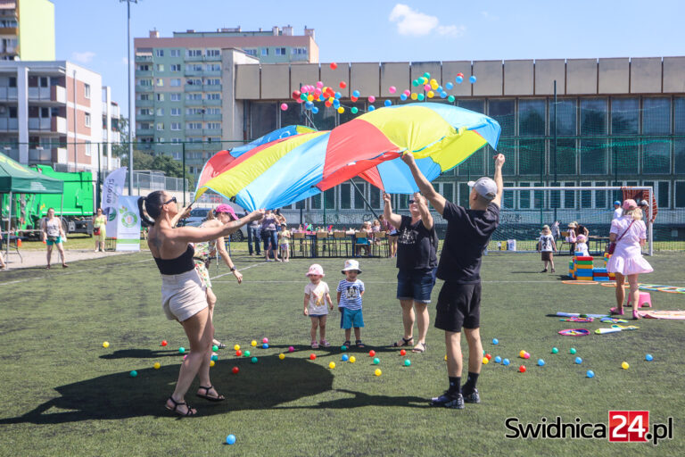 Edukacja przez zabawę. Piknik ekologiczny na Osiedlu Młodych [FOTO/VIDEO]