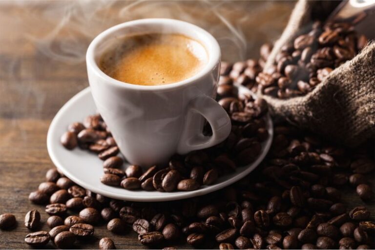 Dobra palarnia kawy- jak znaleźć idealne miejsce na filiżankę aromatycznego napoju