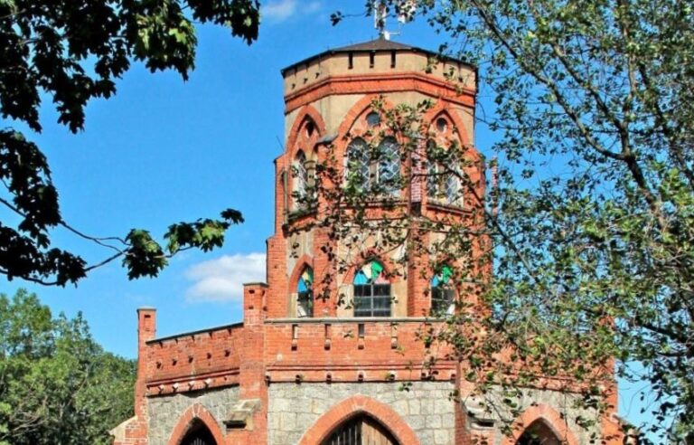 Długi sierpniowy weekend z koncertami przy wieży widokowej w Dobromierzu