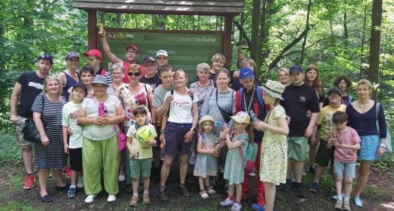 „Błękitne Kręgi Wsparcia”. Zostań wolontariuszem i weź udział w projekcie!