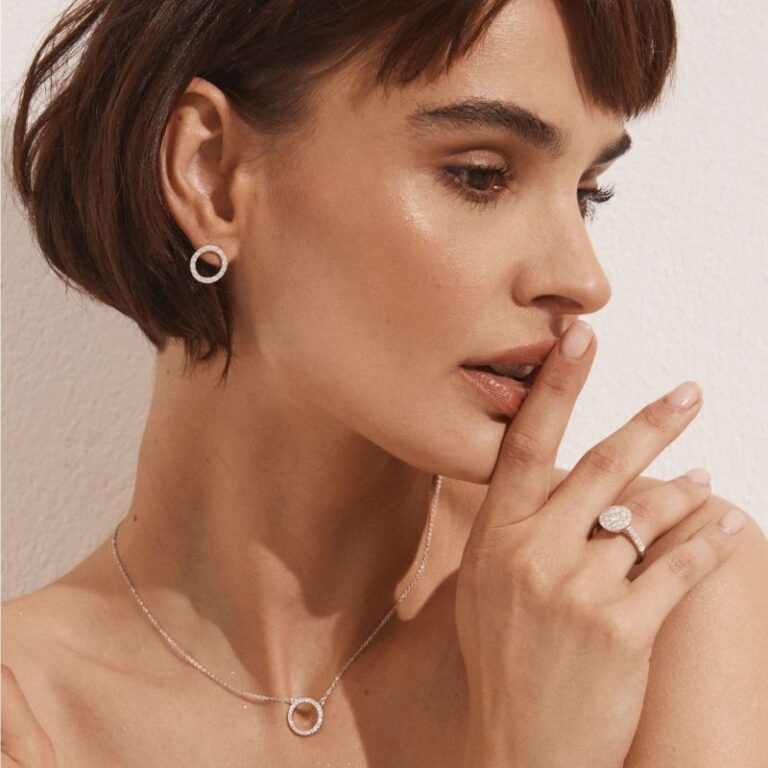 Kolczyki Briju.pl: doskonałe akcenty, które podkreślą Twój indywidualny styl