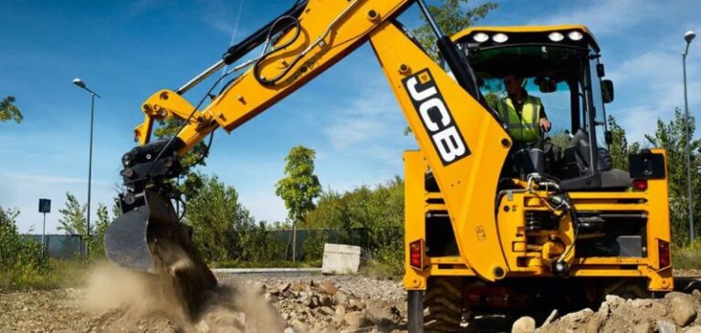 Koparko-ładowarka JCB 3CX – wszystko, co musisz wiedzieć o nowej wersji