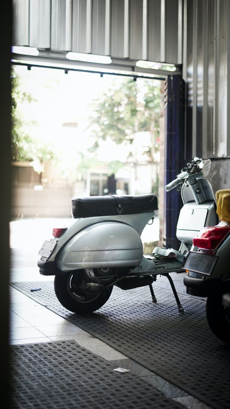 Poradnik zakupu garażu blaszanego: Wybór odpowiednich wymiarów i opcji