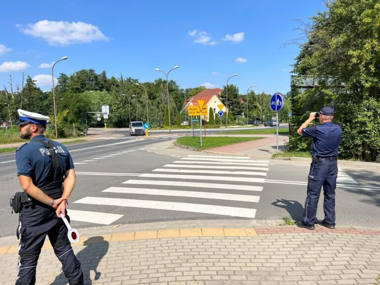 Kierowcy z telefonem przy uchu. Posypały się mandaty