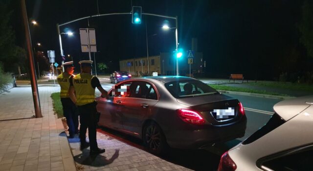 Nowy bat na piratów drogowych. Od dzisiaj kary za driftowanie i nielegalne wyścigi