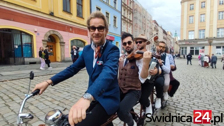 Orkiestra Na Dużym Rowerze przejechała przez centrum Świdnicy [FOTO/VIDEO]
