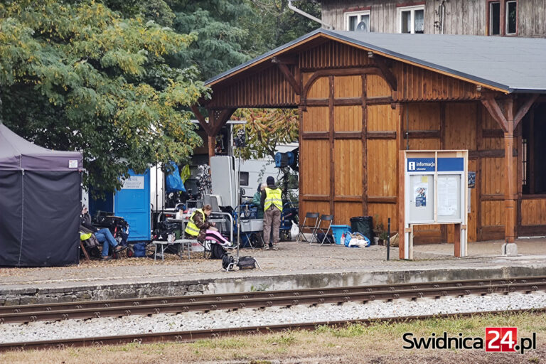 Filmowcy znów kręcą w regionie. Trwają zdjęcia do „Pani od polskiego” [FOTO]
