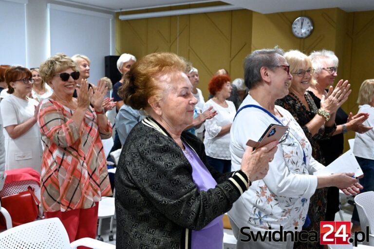Świdnicki Uniwersytet Trzeciego Wieku rozpoczął 16 rok działalności [FOTO]