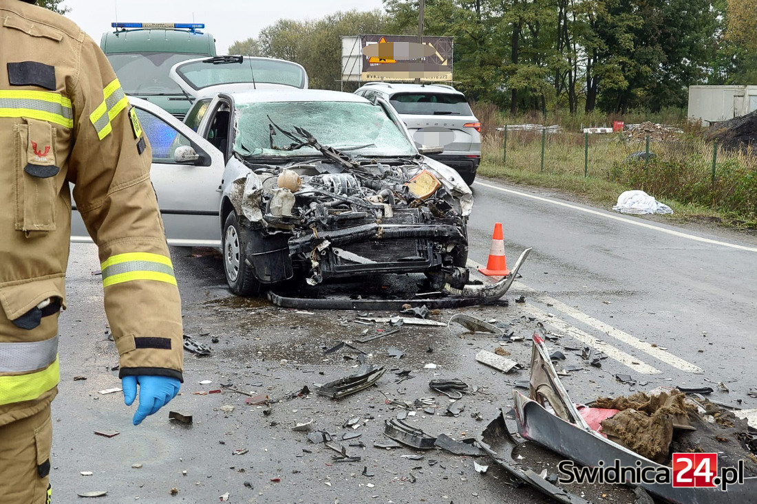 Wypadek Na Krajowej „piątce” Jedna Osoba Została Ranna Foto Swidnica24pl Wydarzenia