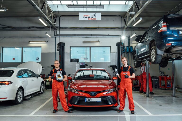 Zanim kupisz używane auto, sprawdź je w Autoryzowanym Serwisie Toyota Nowakowski