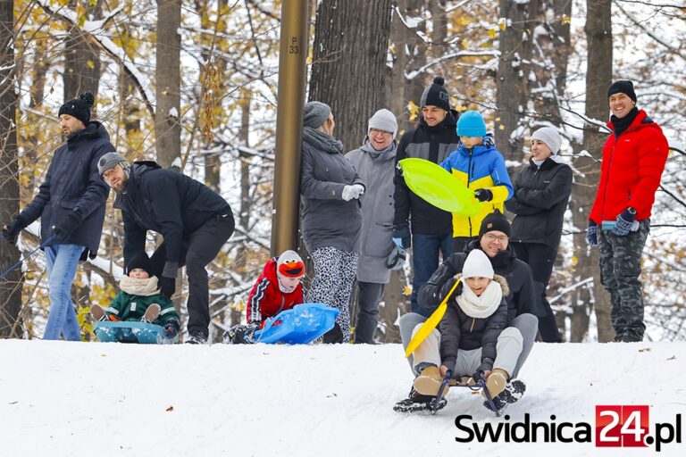 Górka saneczkowa oblegana! [FOTO]