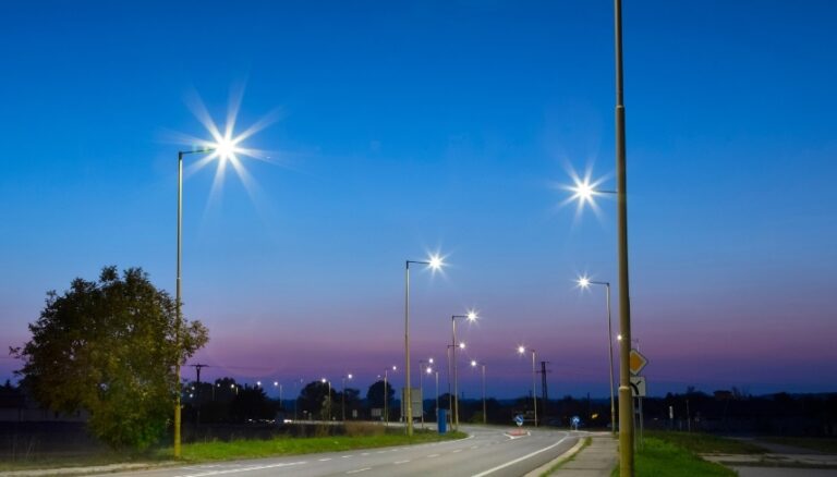 Świdnica chce wymienić uliczne oświetlenie. Liczą na oszczędności i poprawę bezpieczeństwa
