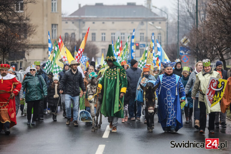 Orszak Trzech Króli przejdzie przez Świdnicę po raz trzynasty