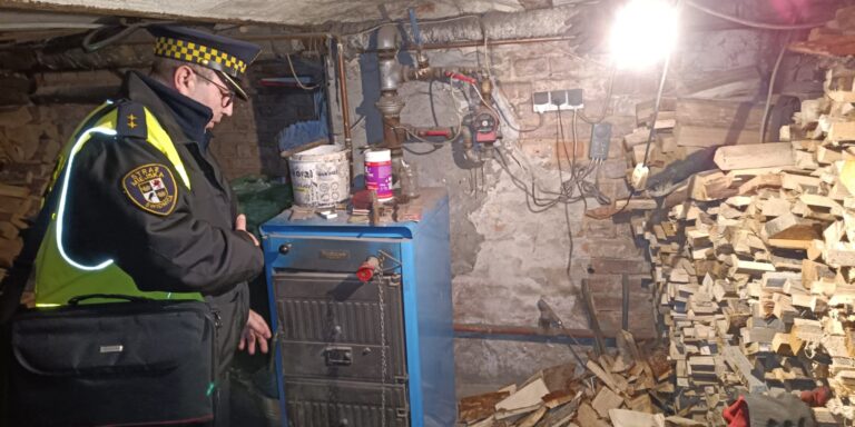 Jeszcze 2 tysiące kopciuchów. Strażnicy i urzędnicy przeprowadzili już 40 kontroli