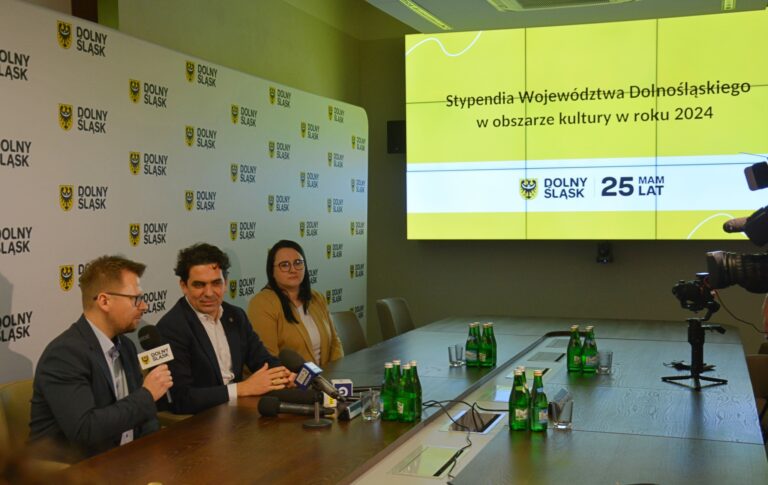 Pół miliona złotych na stypendia dla artystów i twórców kultury na Dolnym Śląsku