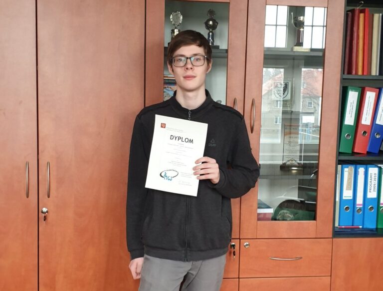 Uczeń ZSB-E w Świdnicy najlepszy w prestiżowym konkursie Politechniki Wrocławskiej