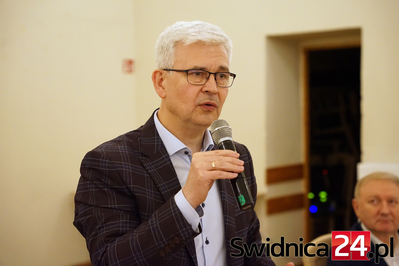 Świdnicki PiS w oświadczeniu komentuje zmiany w układzie sił w Świdnicy
