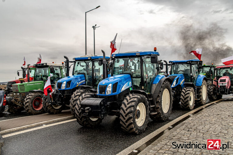 Rolnicy rozpoczynają protesty