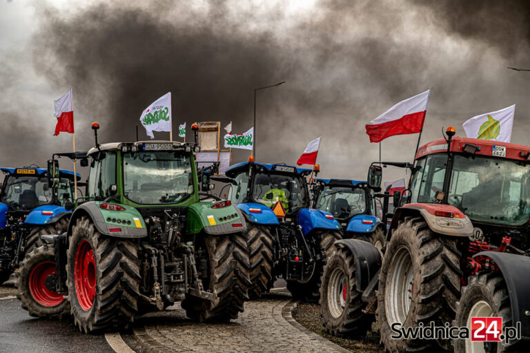 Rolnicy szykują kilkudniowy protest. Ciągniki zablokują „trzydziestkę piątkę”