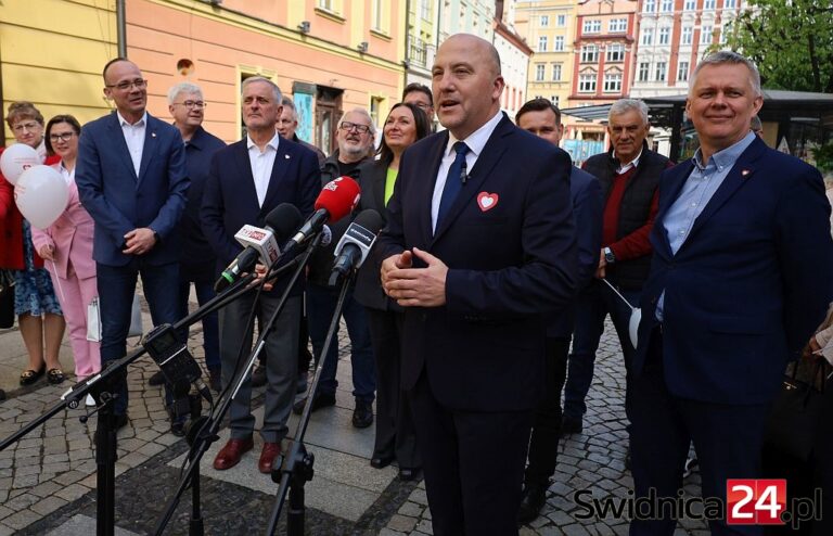 Politycy i samorządowcy PO na ostatniej prostej ze wsparciem dla Jana Dzięcielskiego [FOTO/VIDEO]