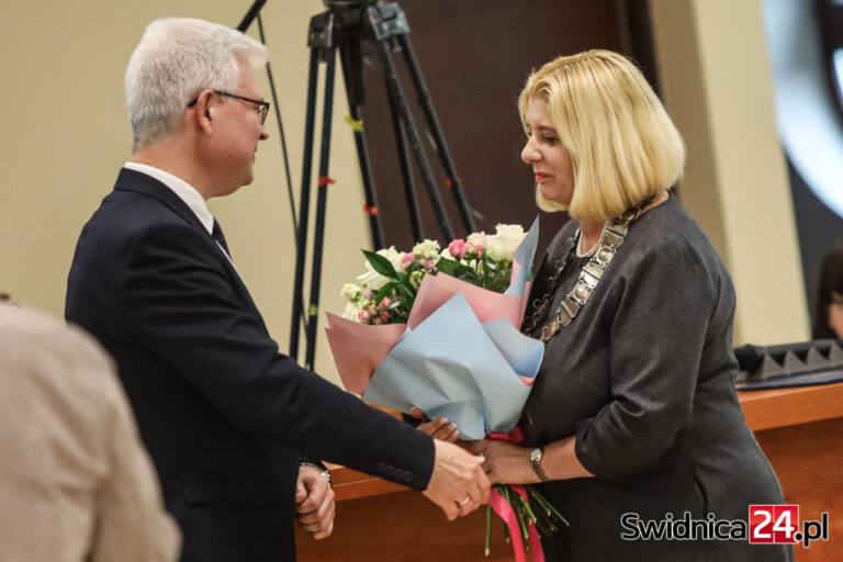 Polityczne wygibasy Lewicy i PiS-u z hasłem: Dla dobra mieszkańców