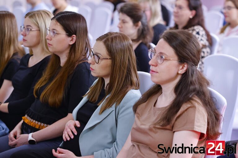 Wszystko o porodzie w pigułce. Z przyszłymi mamami spotkali się specjaliści [FOTO]