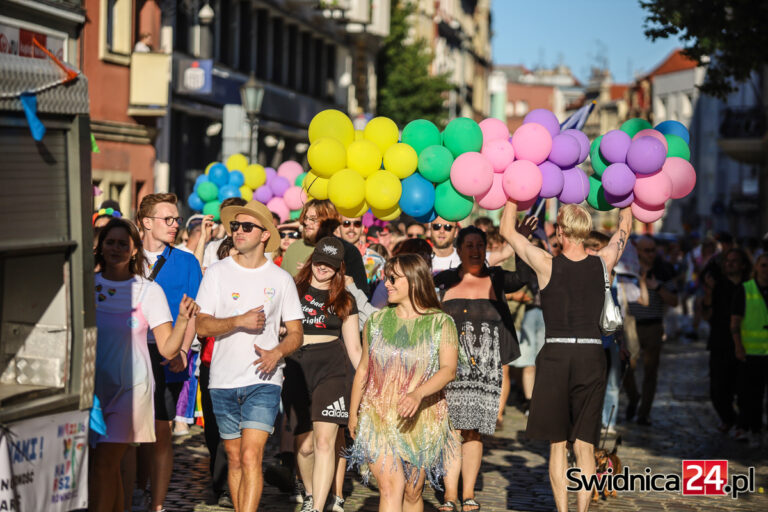 Świdnicki Dzień Różnorodności z marszem na Rynku