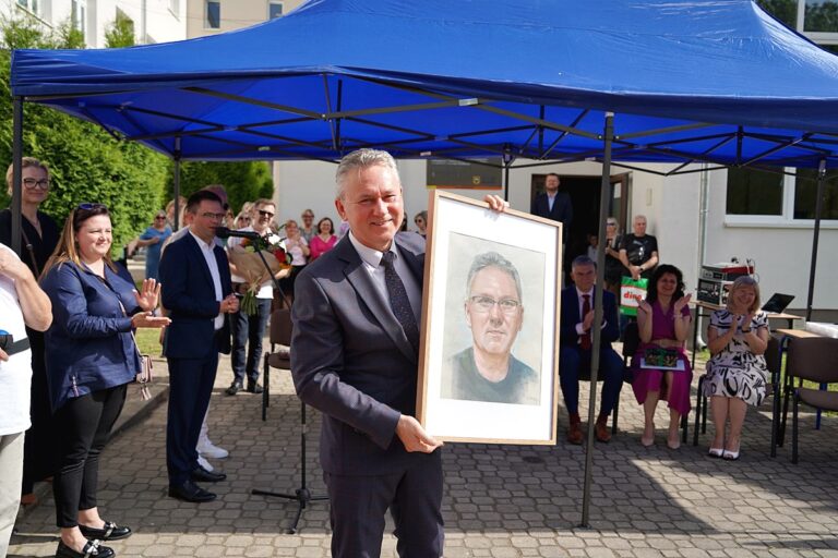 Całą karierę związał z jednym miejscem. Lubiany dyrektor rezygnuje. Jakie ma plany?