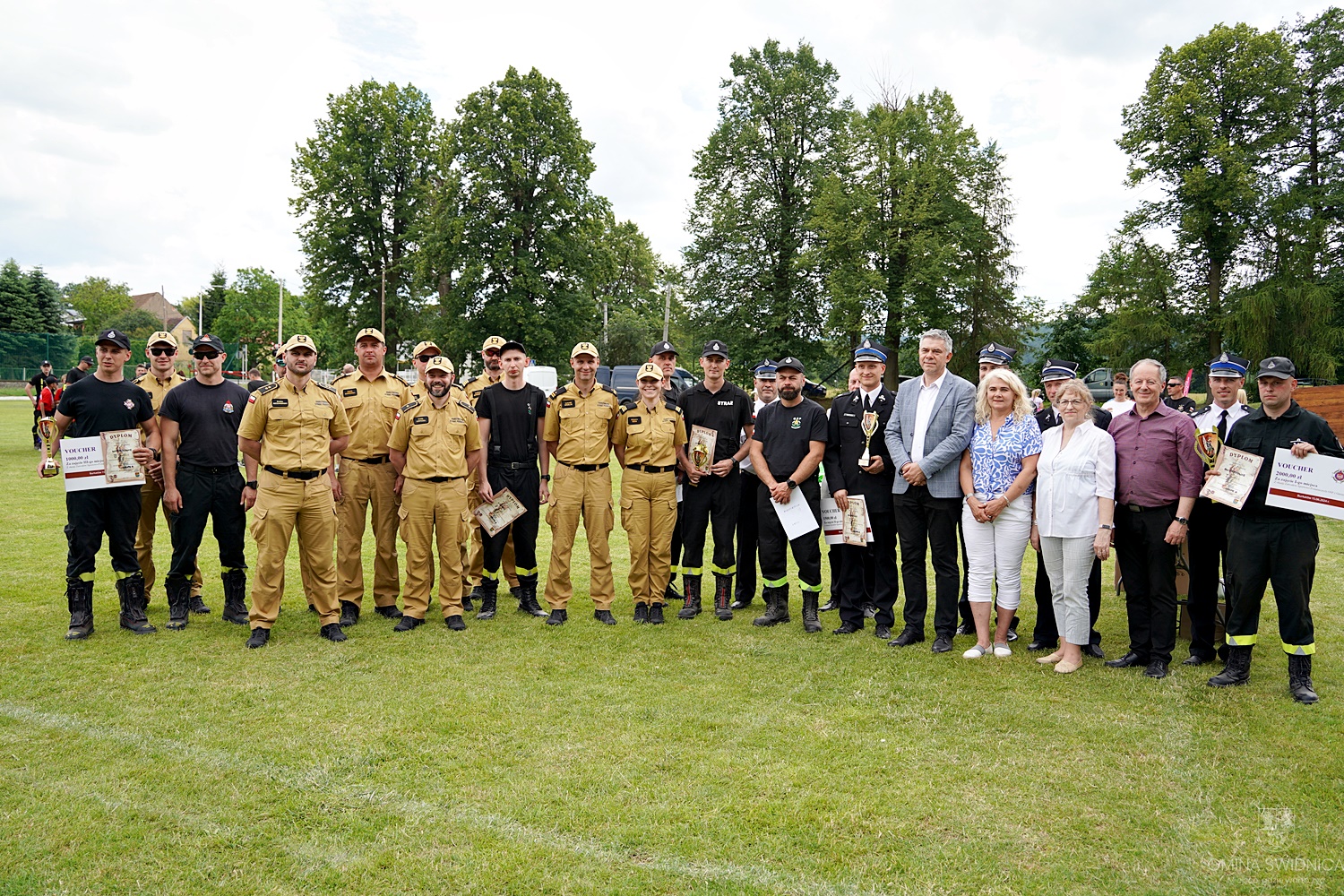 OSP Burkatów mistrzem gminnych zawodów sportowo-pożarniczych [FOTO]