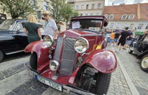 Klasyki wkrótce znów na drogach regionu. XIV Międzynarodowy Rajd Pojazdów Zabytkowych z metą w Świebodzicach