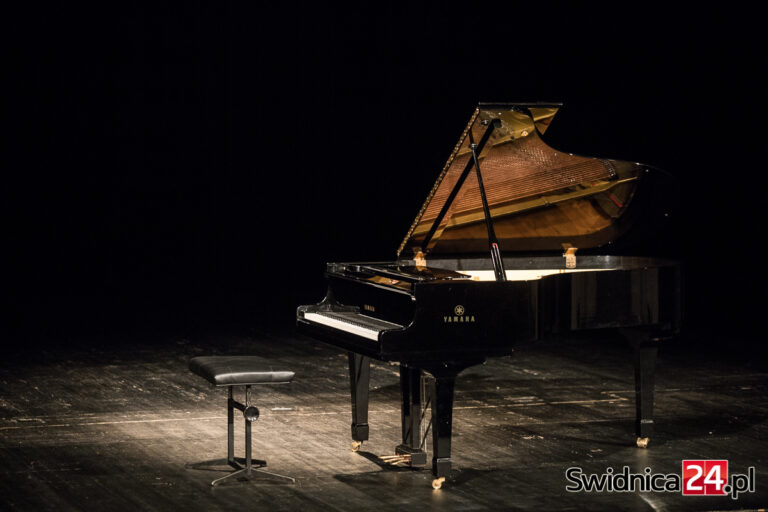 Śladami wielkich kompozytorów. Recital braci Kozłowskich już dzisiaj w Świdnicy [ROZWIĄZANIE KONKURSU]