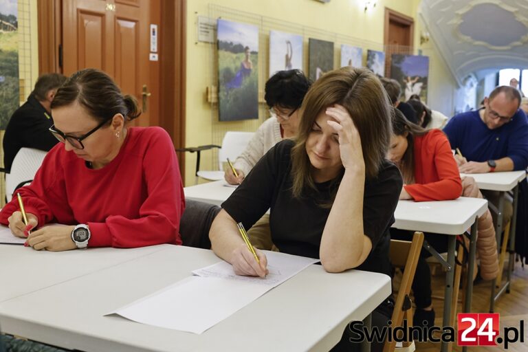 Nie świdniczanin a Świdniczanin. Od 1 stycznia zmiany w polskiej ortografii