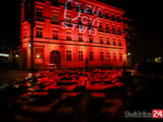 Podświetlą budynki na czerwono w ramach kampanii „Dzieciństwo bez Przemocy”