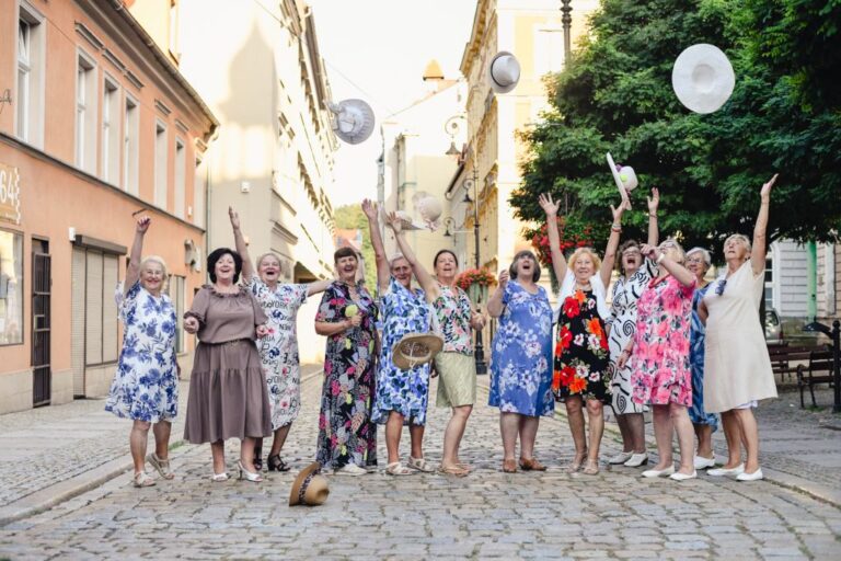 Wiek nie musi być przeszkodą! Nagrodzono najaktywniejszych uczestników programu „Senior na start” [FOTO]