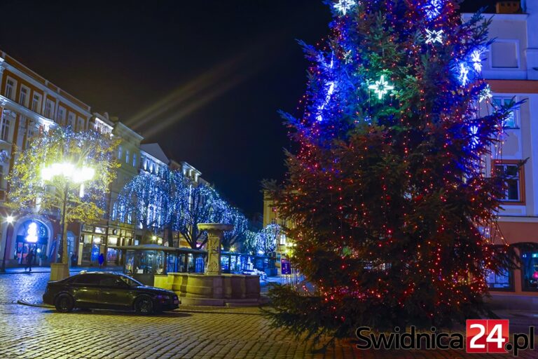 Świąteczne iluminacje krok po kroku włączane [FOTO]