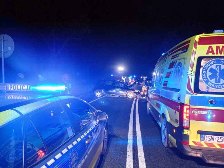 Ponad 1900 kolizji i wypadków na drogach powiatu, 167 pijanych kierowców. Świdnicka policja podsumowała 2025 rok