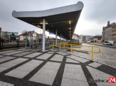 Cięcia na autobusowej trasie Świdnica-Wrocław. Przewoźnik tłumaczy to „dostosowaniem do realnego obłożenia”