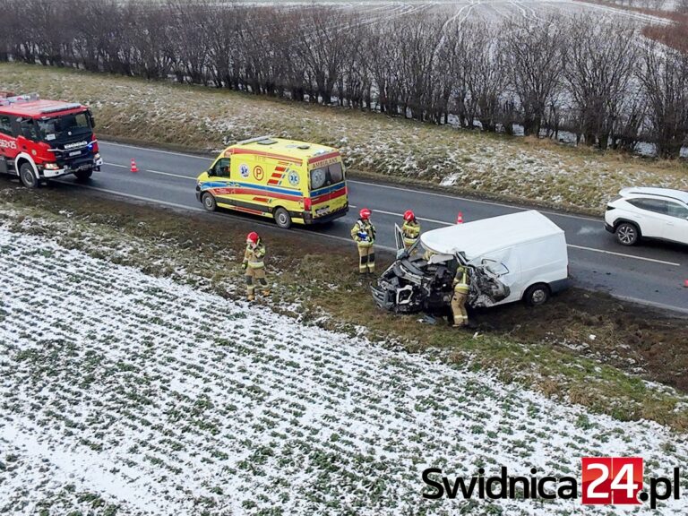 Wypadek na trasie Świdnica-Strzegom [FOTO]