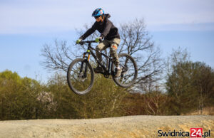 Powalczą o tytuły w zawodach MTB