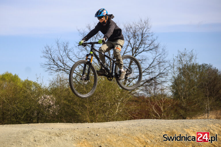 Powalczą o tytuły w zawodach MTB