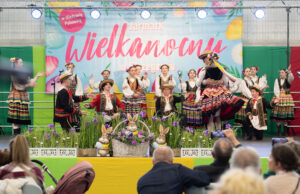 Kiermasz, wystawa ozdób świątecznych i występy. Ruszyło odliczanie do strzegomskiego jarmarku wielkanocnego