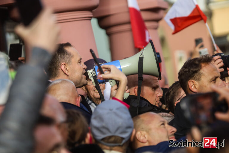 Świdnicka Prokuratura Okręgowa sprawdza, czy doszło do narażenia życia prezydenta Nawrockiego