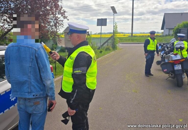 Majówka na drogach województwa. 26 wypadków, 113 nietrzeźwych kierujących