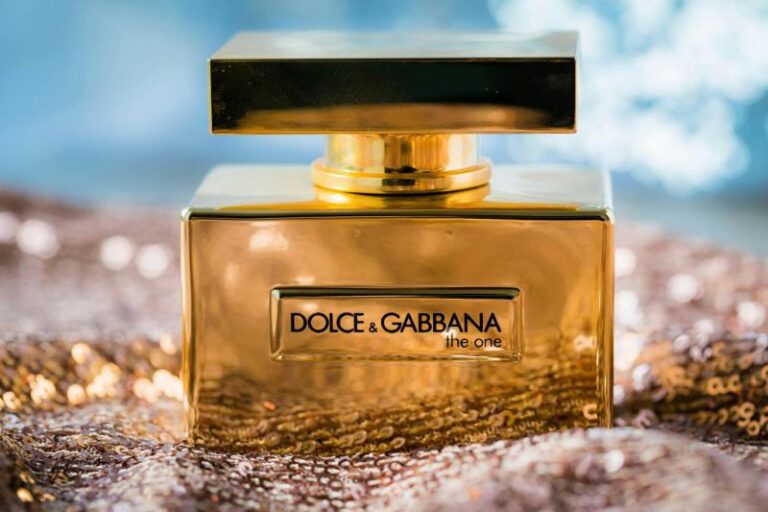 Domy mody, które mają także linie perfum. Kim są?