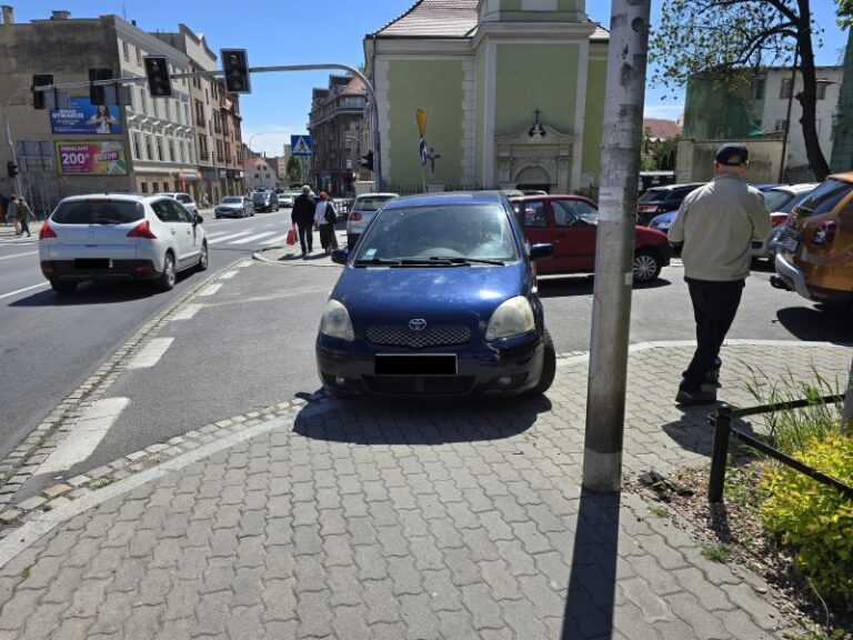 Mistrzowie parkowania [FOTO]