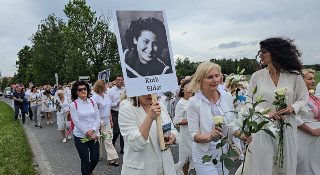 Biały Marsz przejdzie po raz drugi. Przeciwko wojnom