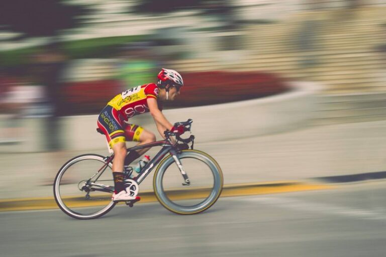 Spodenki rowerowe – czym są i jak wybrać odpowiednie?