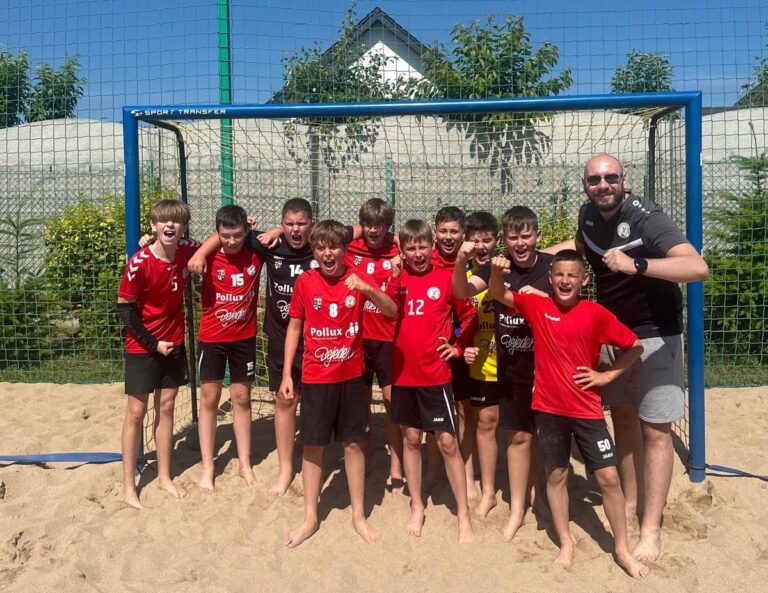 Udany debiut na piachu świdnickich sportowców