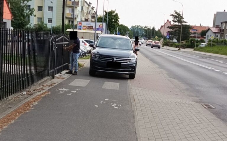 Mistrzowie parkowania [FOTO]