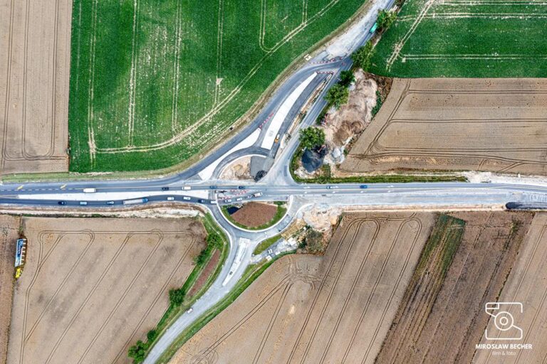 Ostatni etap budowy ronda w Mielęcinie. Na przebudowę czeka skrzyżowanie pod Komorowem [FOTO]